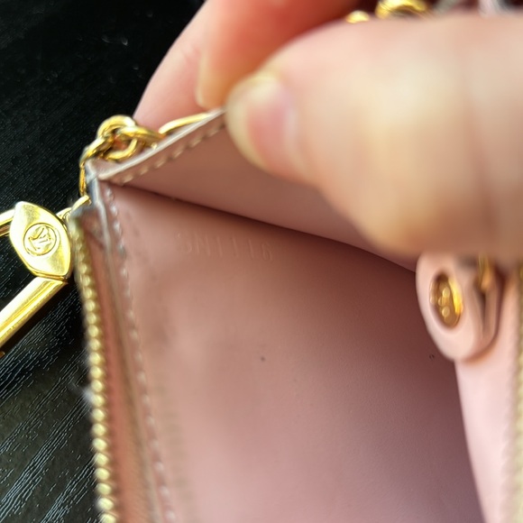 Louis Vuitton Vernis Pochette Rose Ballerine - Picture 8 of 10